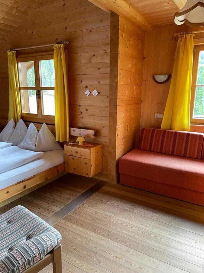 Edelweisshuette Hotel Funes  Buitenkant foto